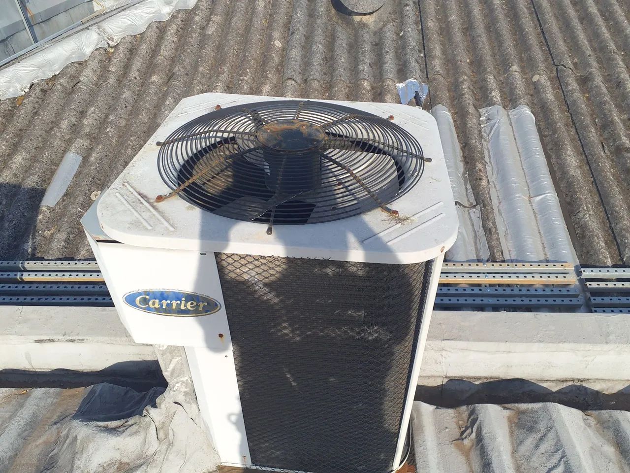 Split Carrier 60.000 quente frio - Foto 4