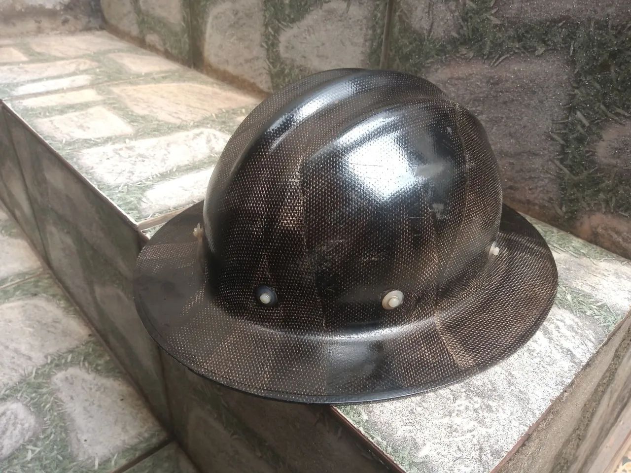 Capacete operário antigo 428514459686031364