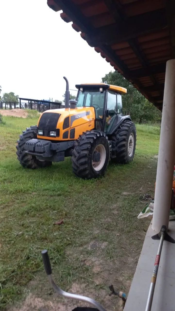 Trator valtra BH185i 