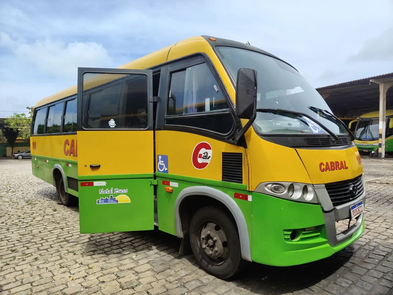 Volare DW9 Mercedes LO915 2011