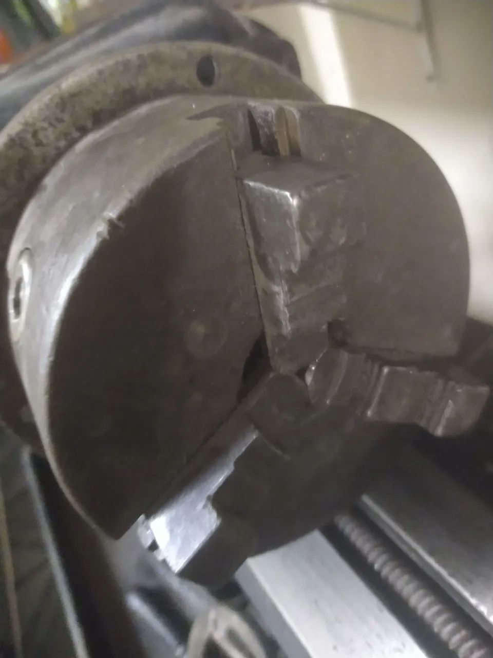 Placa para torno mecânico