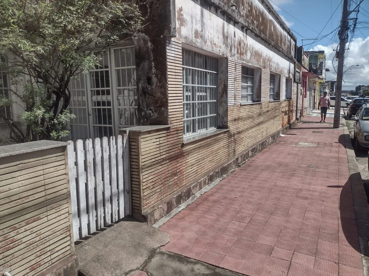 Alugo casa - ponto comercial