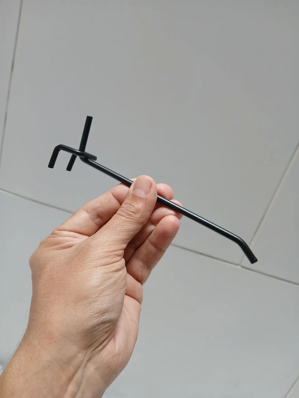 27 Ganchos para painel canaletado - Foto 4