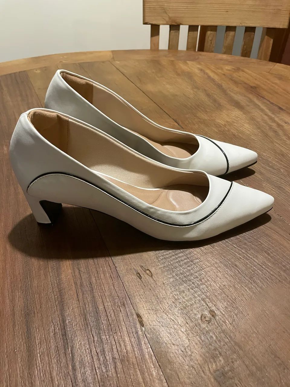 [SAPATO SCARPIN CONSTANCE N40] - Foto 2