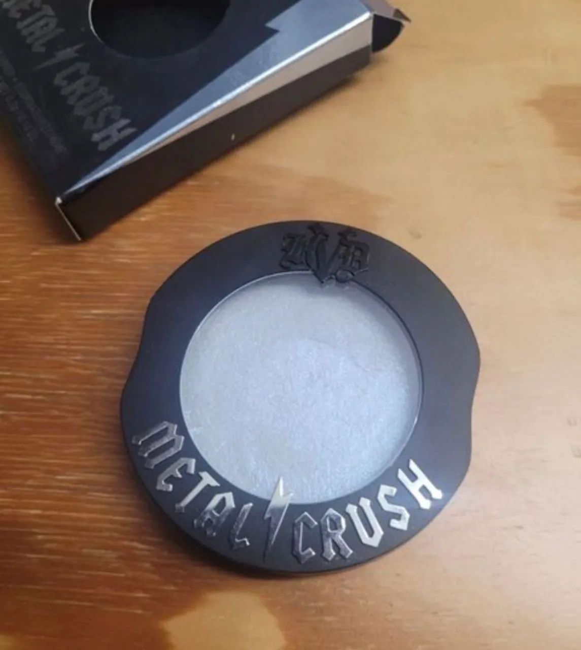 iluminador kvd metal crush stephonik - Foto 2