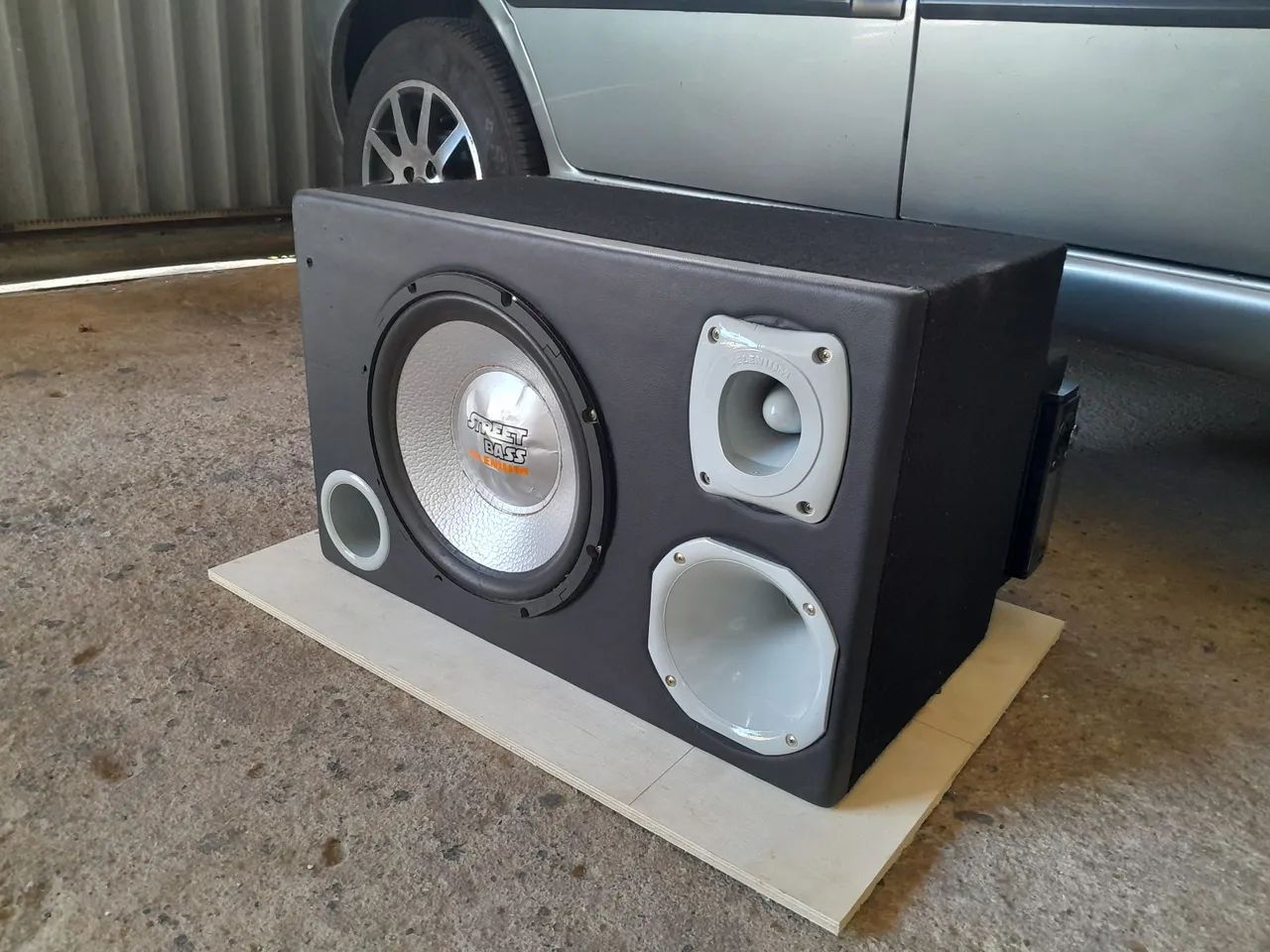 Caixa Trio Selenium JBL, Completa