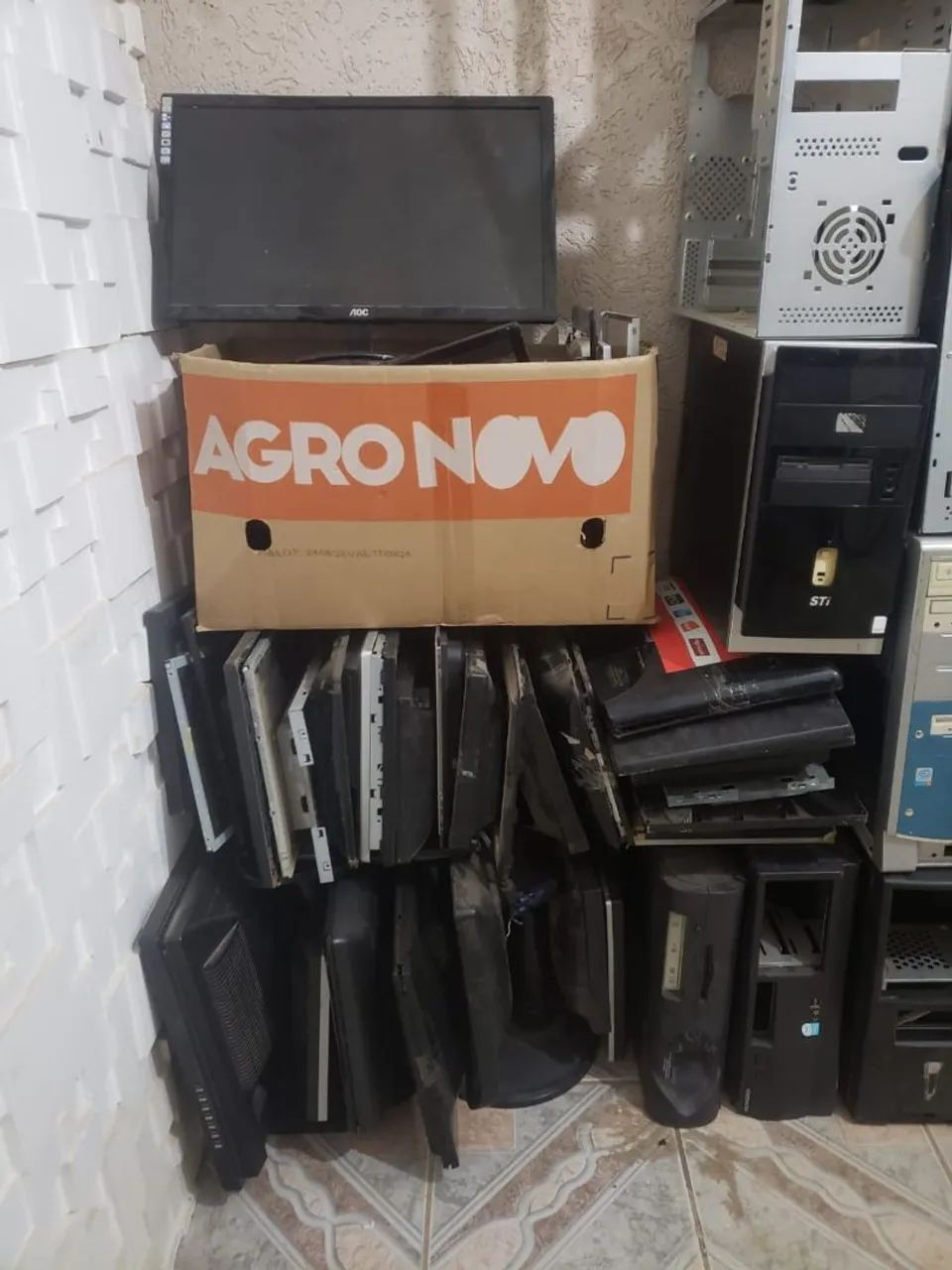 Lixos eletrônico  - Foto 2