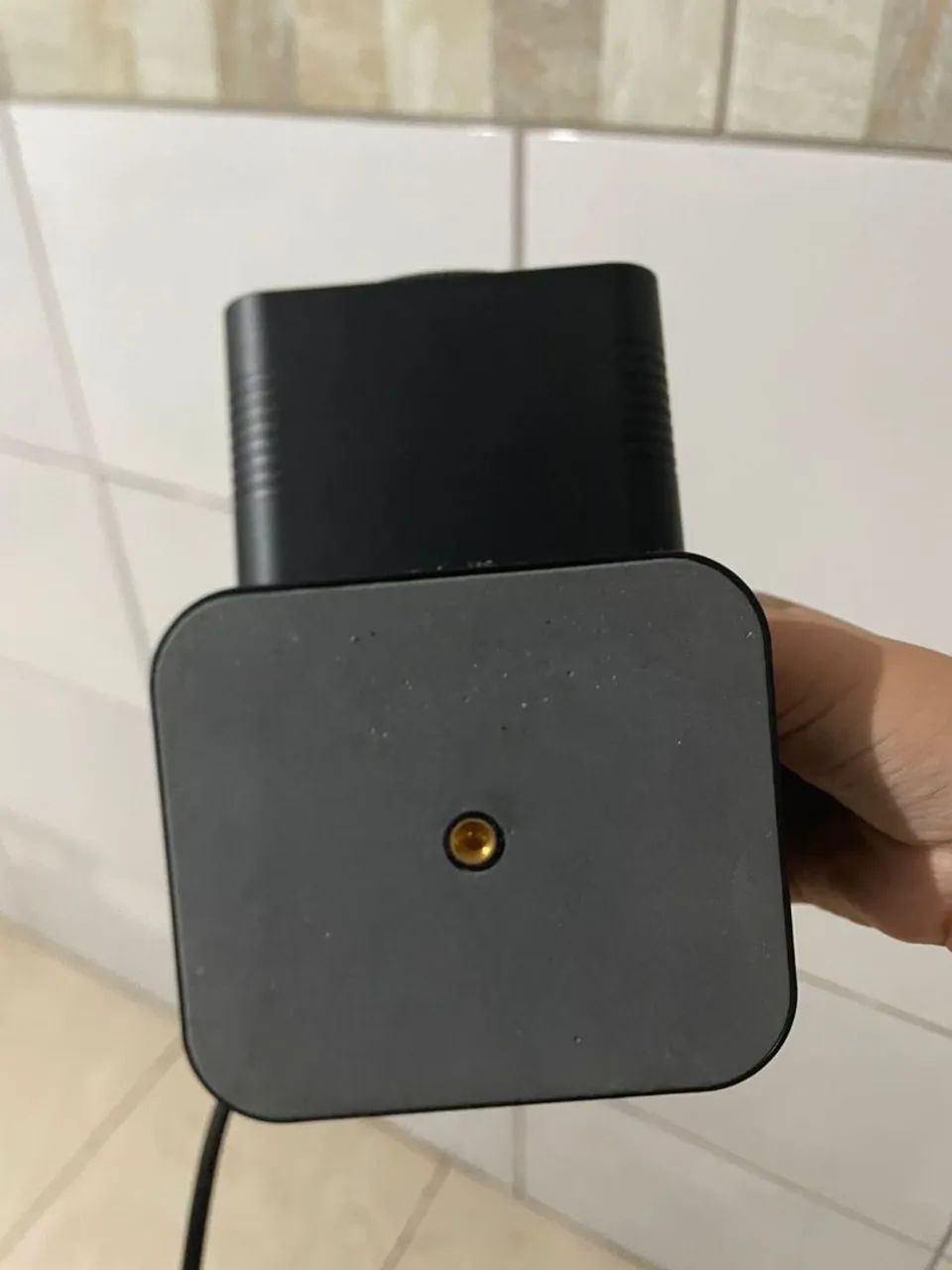 Selling projector in perfect condition64595543475715123