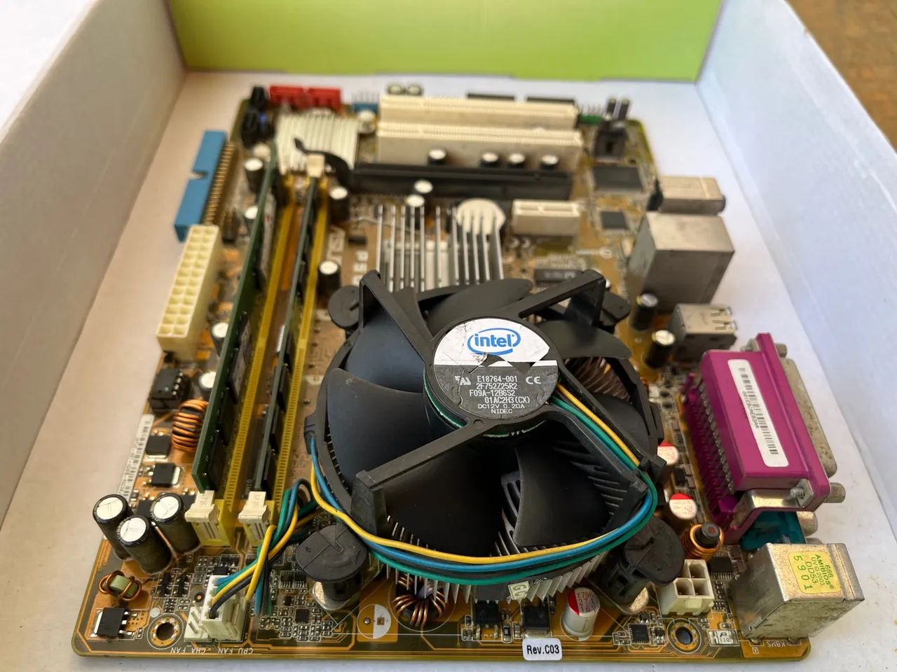 Placa-Mãe ASUS PSGC-MX - 4GB de RAM e Processador Core2Duo - Foto 4