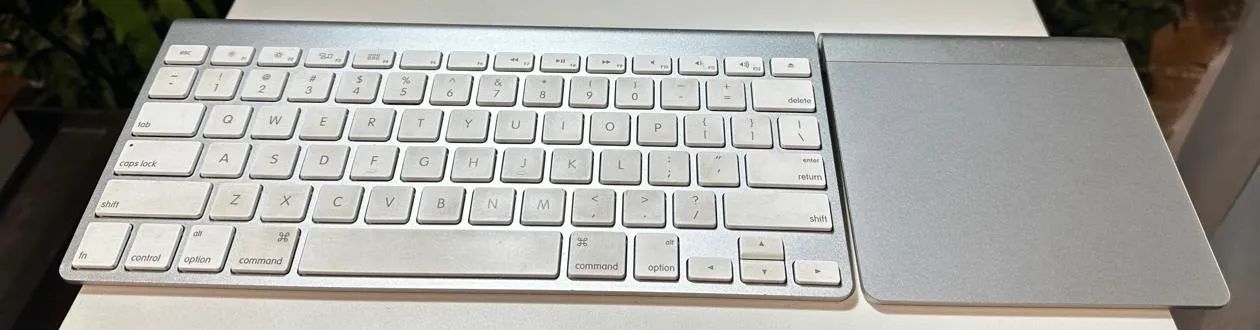 Apple wireless keyboard  e Apple Magic Trackpad - Foto 5