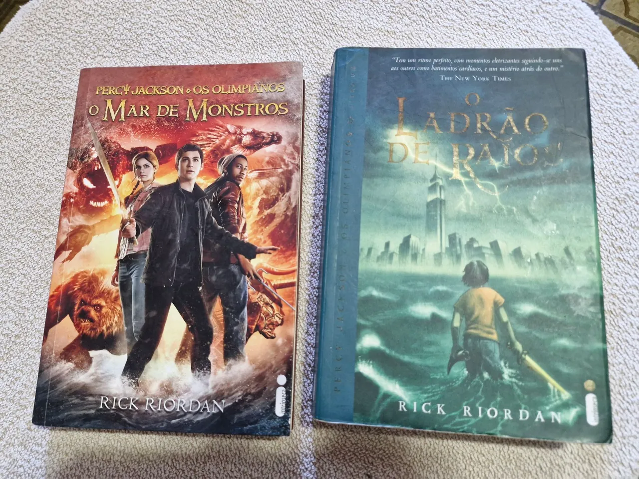Percy Jackson - O Mar de Monstros e O Ladrão de Raios