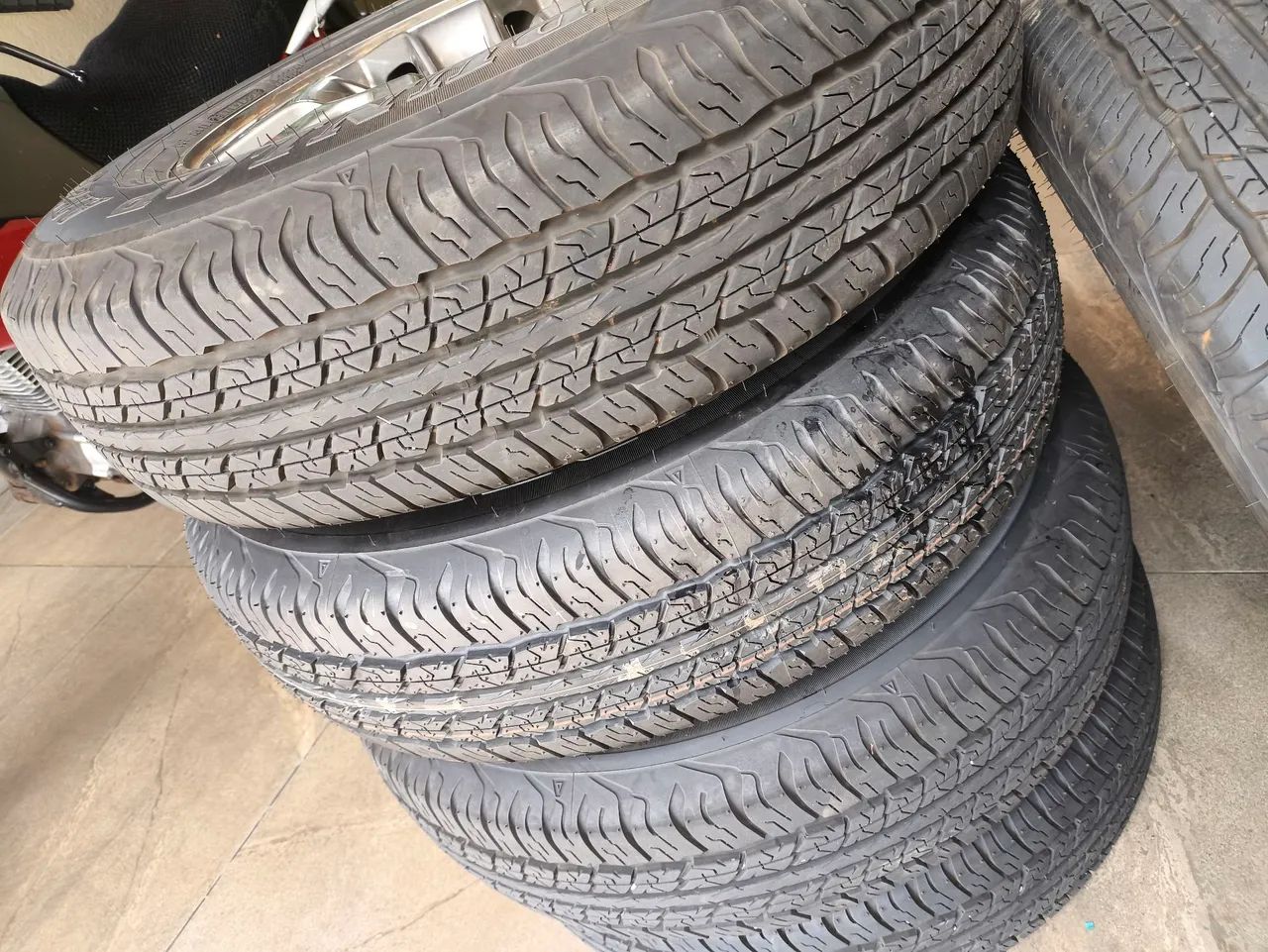 roda aro 15 furaçao 5×139.7 Suzuki original - Foto 3