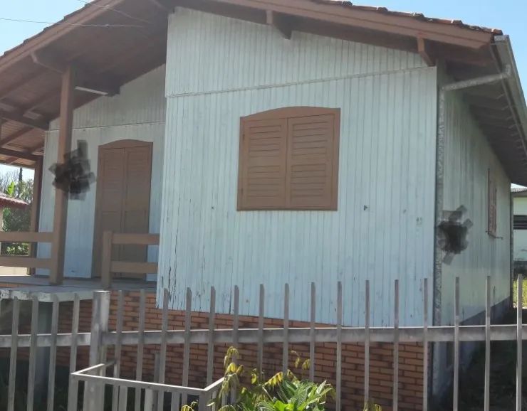 Casa - 3 Dormitório(s) - Guanabara