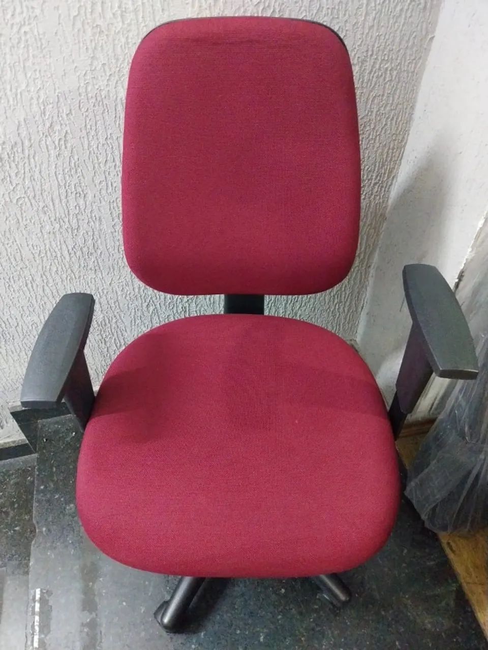 Cadeira Presidente Rodhes para Escritório - Foto 2