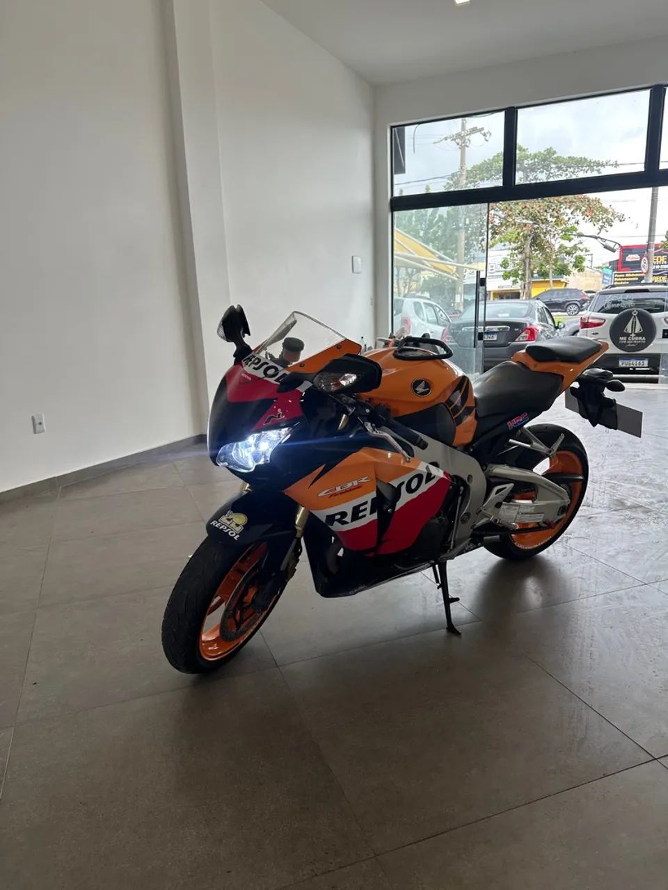 Cbr 1000rr Repsol - Foto 3