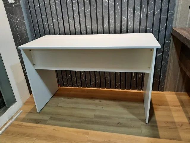 Mesa para estudo ou atendimento - Foto 2