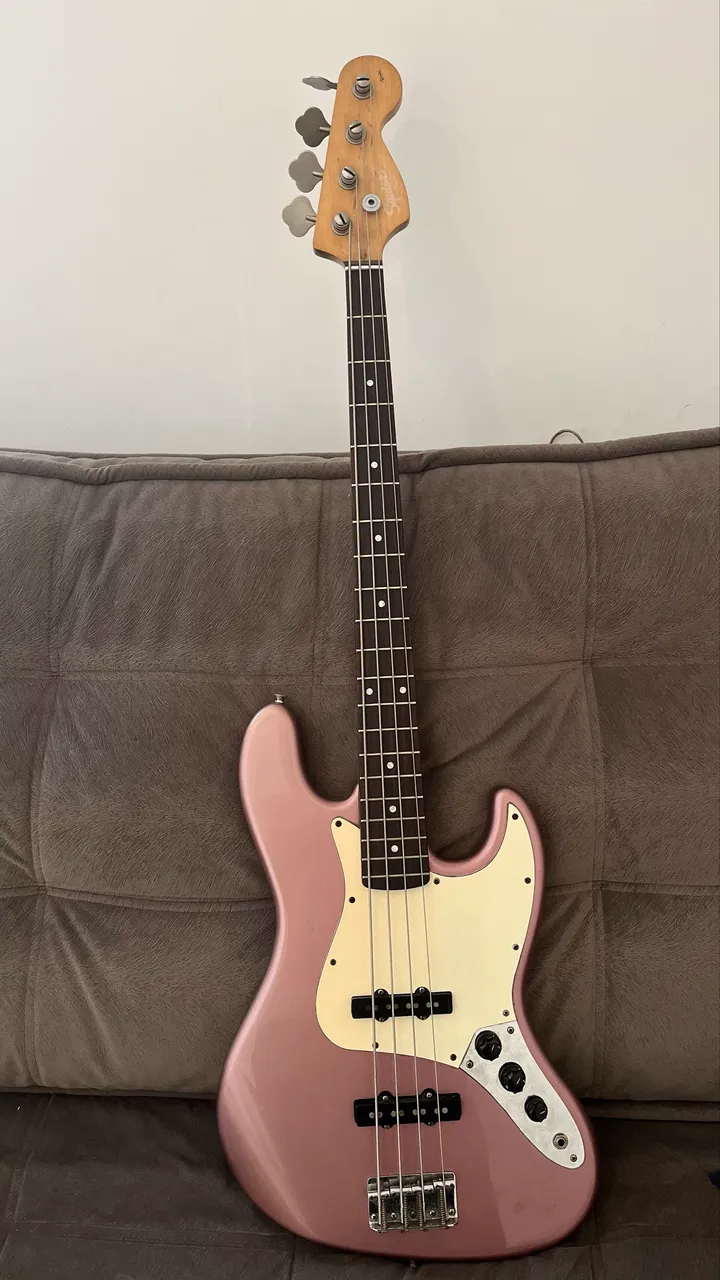 Jazz bass squier fender - Instrumentos musicais - Acari, Rio de