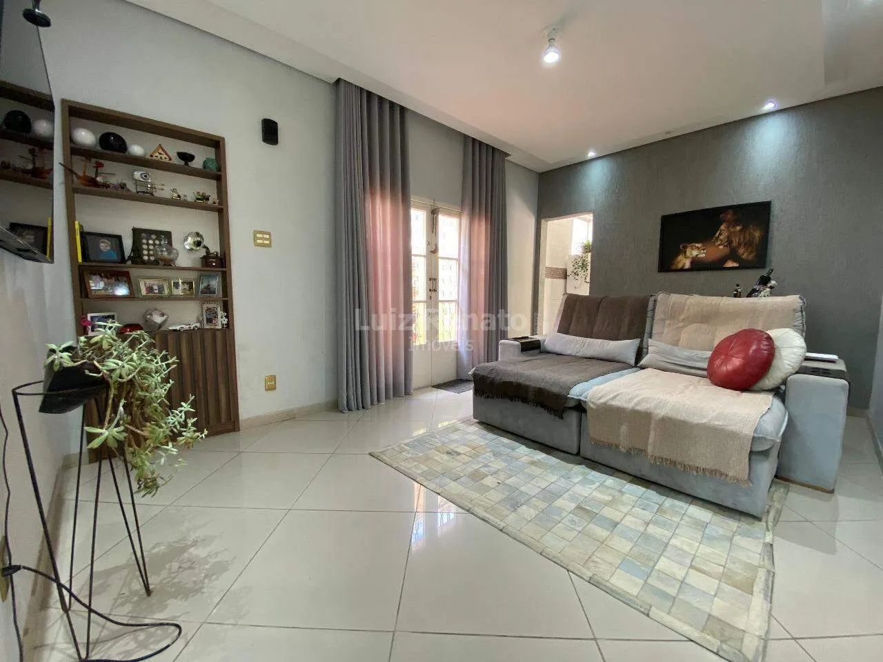 Casa à venda no bairro Floresta