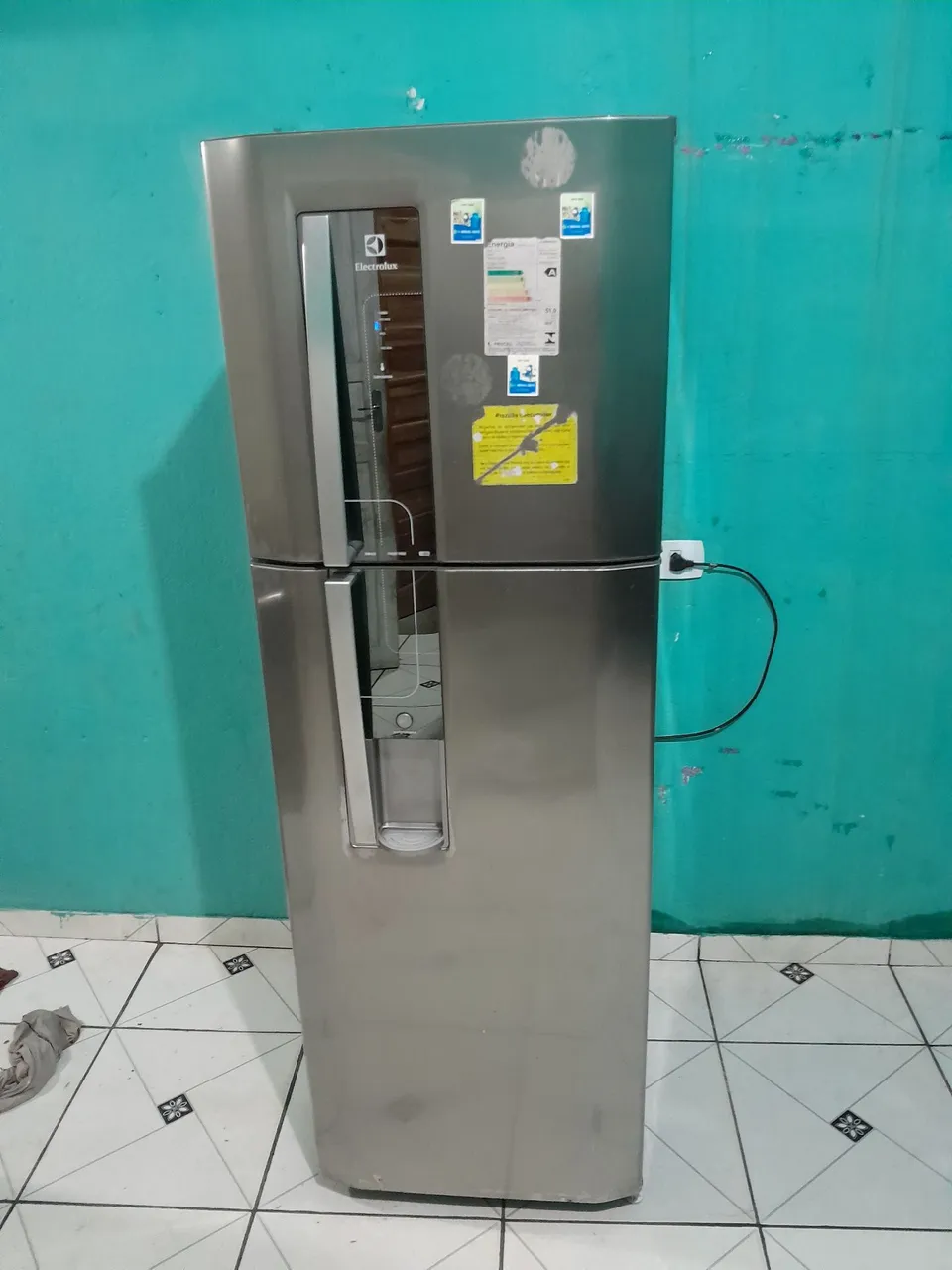 Geladeira Electrolux - Frost Free funcionando perfeitamente faço entrega