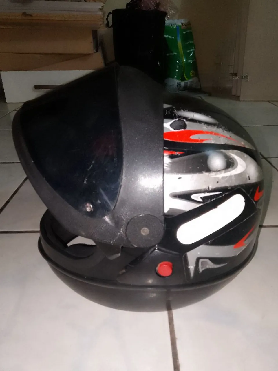 Capacete de Moto com Viseira