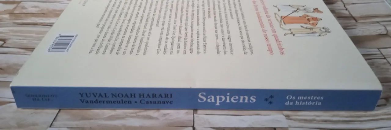 Livro Sapiens: Os Mestres da história( Edição em quadrinhos), de Yuval Noah Harari. - Foto 5