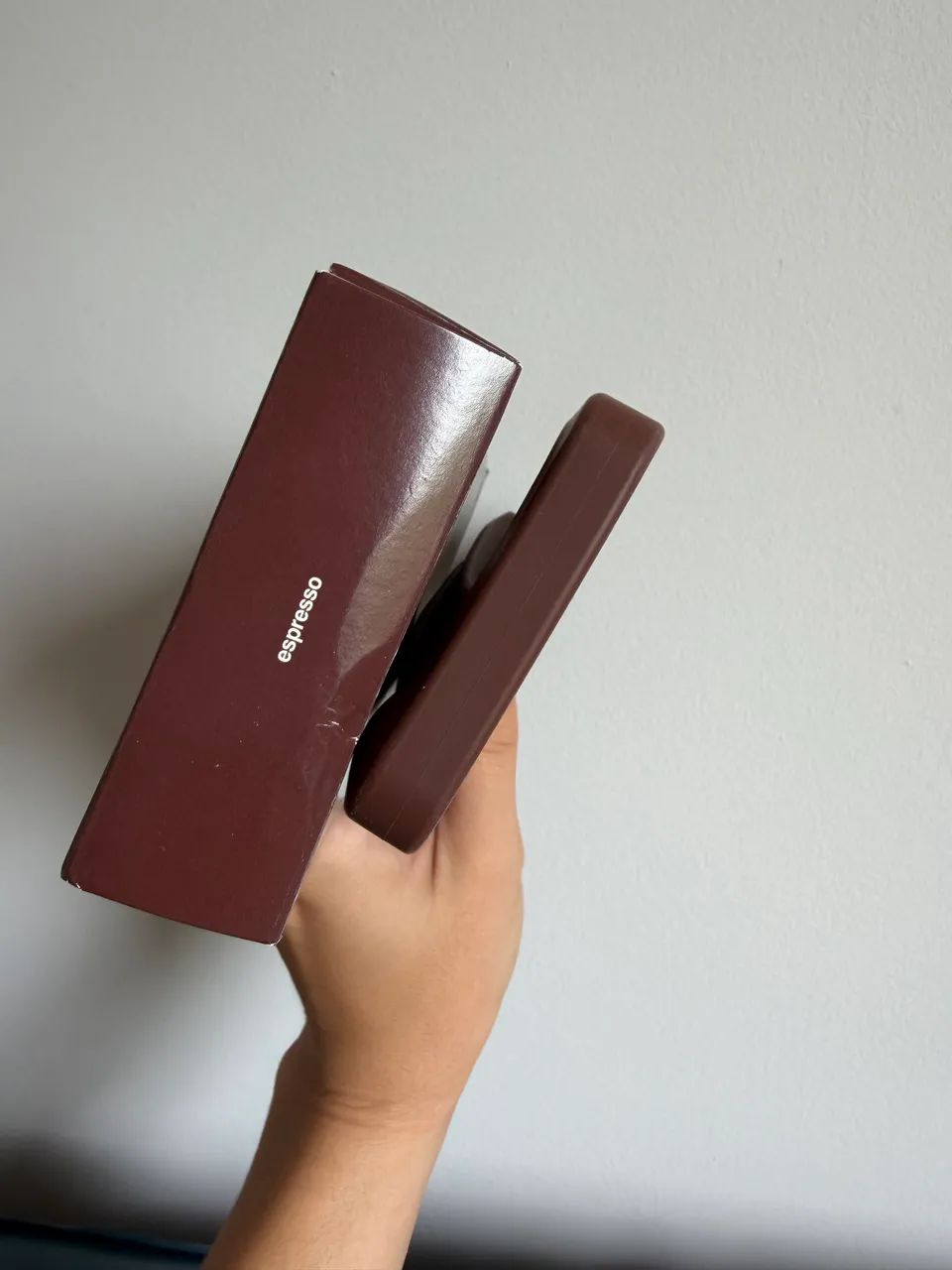 Capinha rhode ORIGINAL EDIÇÃO LIMITADA - cor expresso iPhone 15