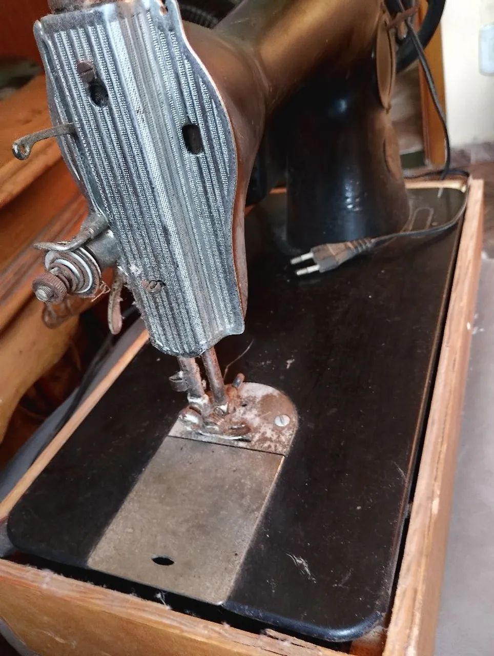 Sewing Machine466413703209963523