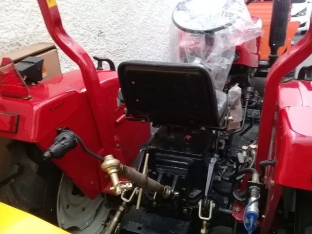 TRATOR MARCA JINMA MODELO 254 DE 25HP HIDRÁULICO 4 X 4 - Foto 3