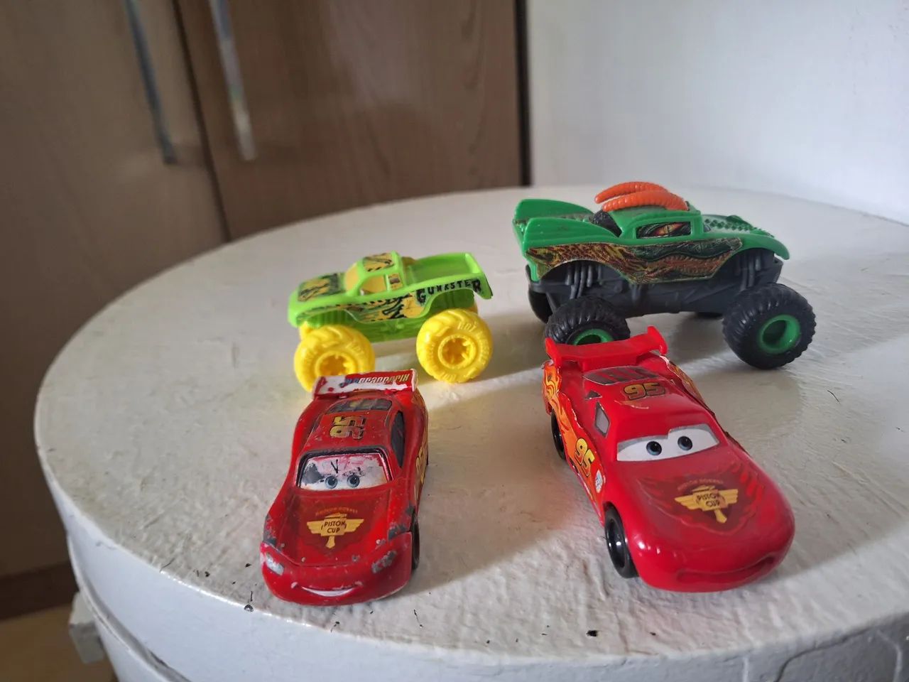 Carrinhos para colecinar e brincar 