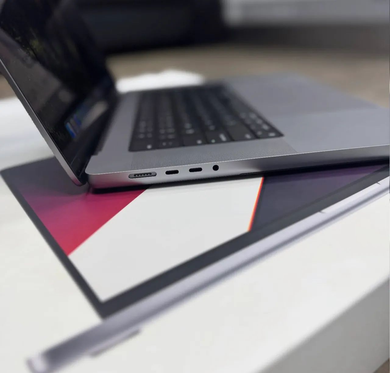 MacBook Pro 16Inch M1 Pro 16GB - 1TB GB SSD - Notebooks - Turu