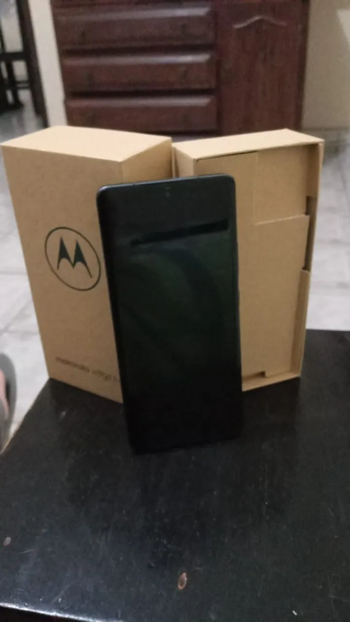 Smartphone Motorola Edge 30 fusion 258gb, completo
