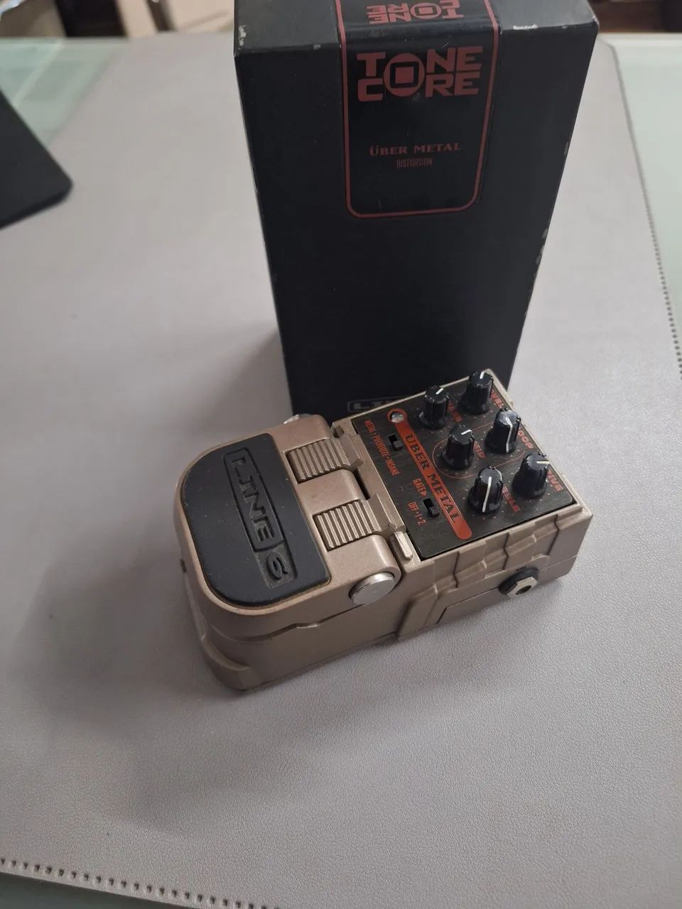 Pedal Line 6 Uber Metal - Para Conserto - Carcaça Impecável