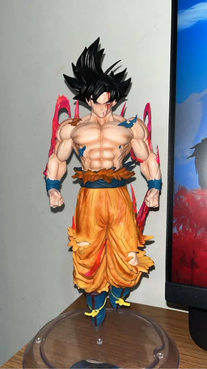 Action Figure Goku Ultra Instinto