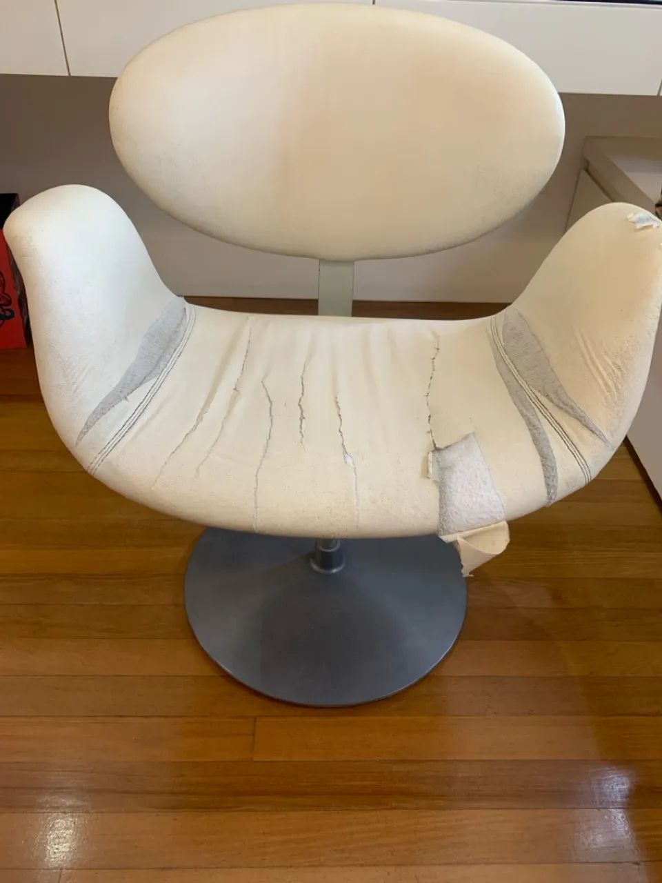 Poltrona Giratória Tulip Chair. - Foto 5