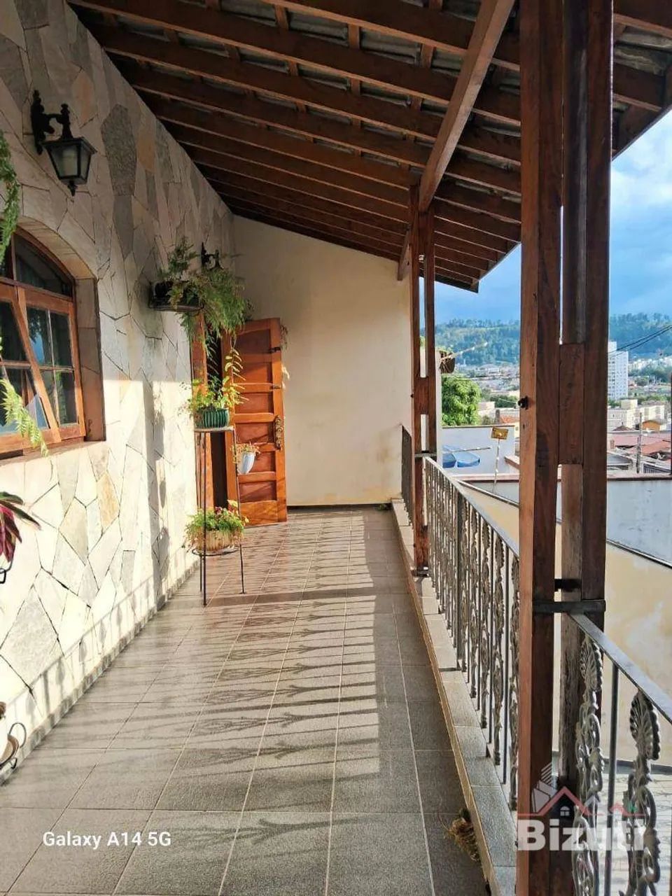 Casa com 3 quartos à venda em Jundiaí-SP.