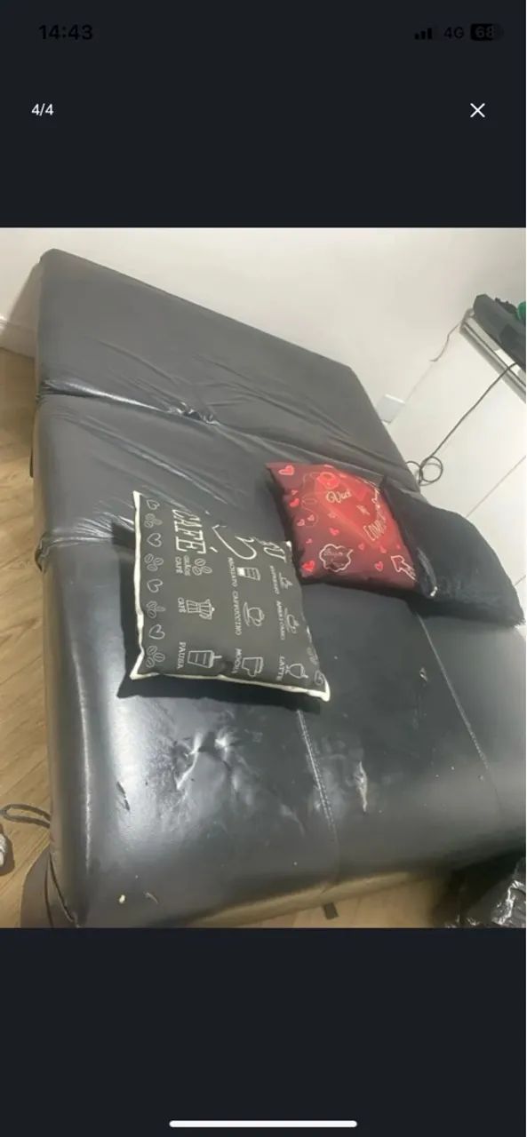DOAÇÃO - Sofá cama de Couro 2 Lugares - Ótimo estado! - Foto 2