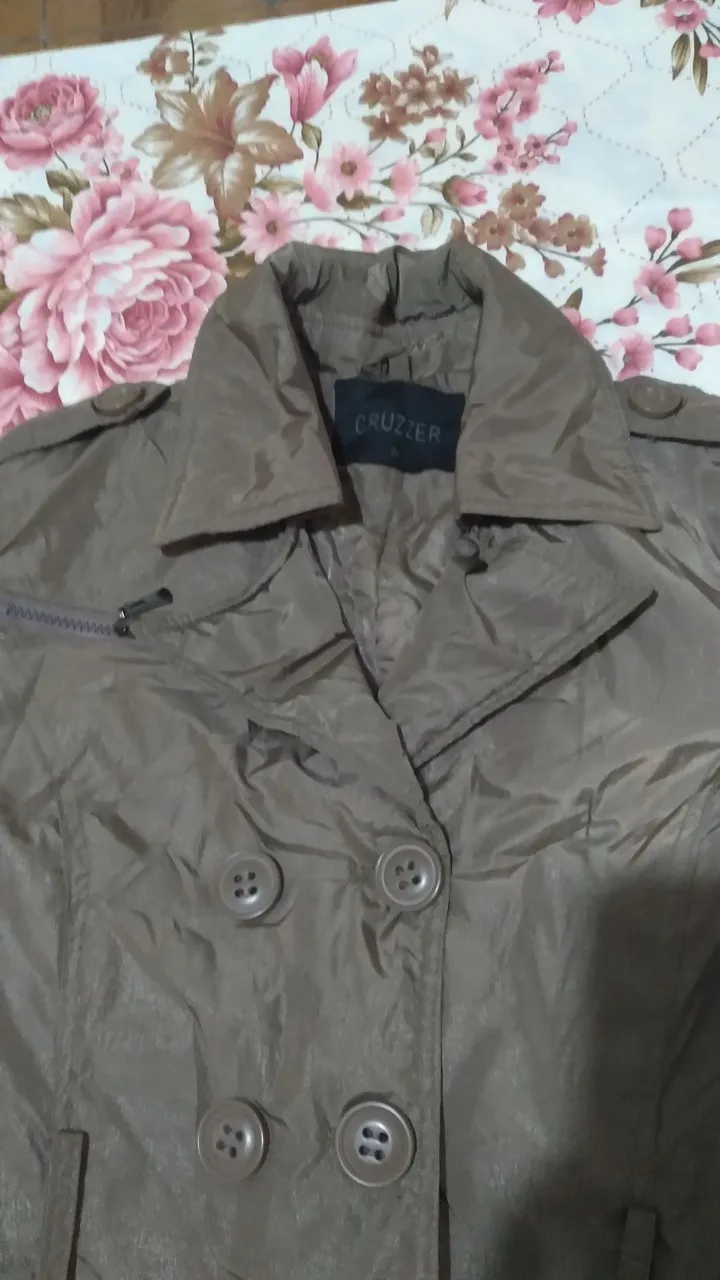 Vendo casaco feminino Bege