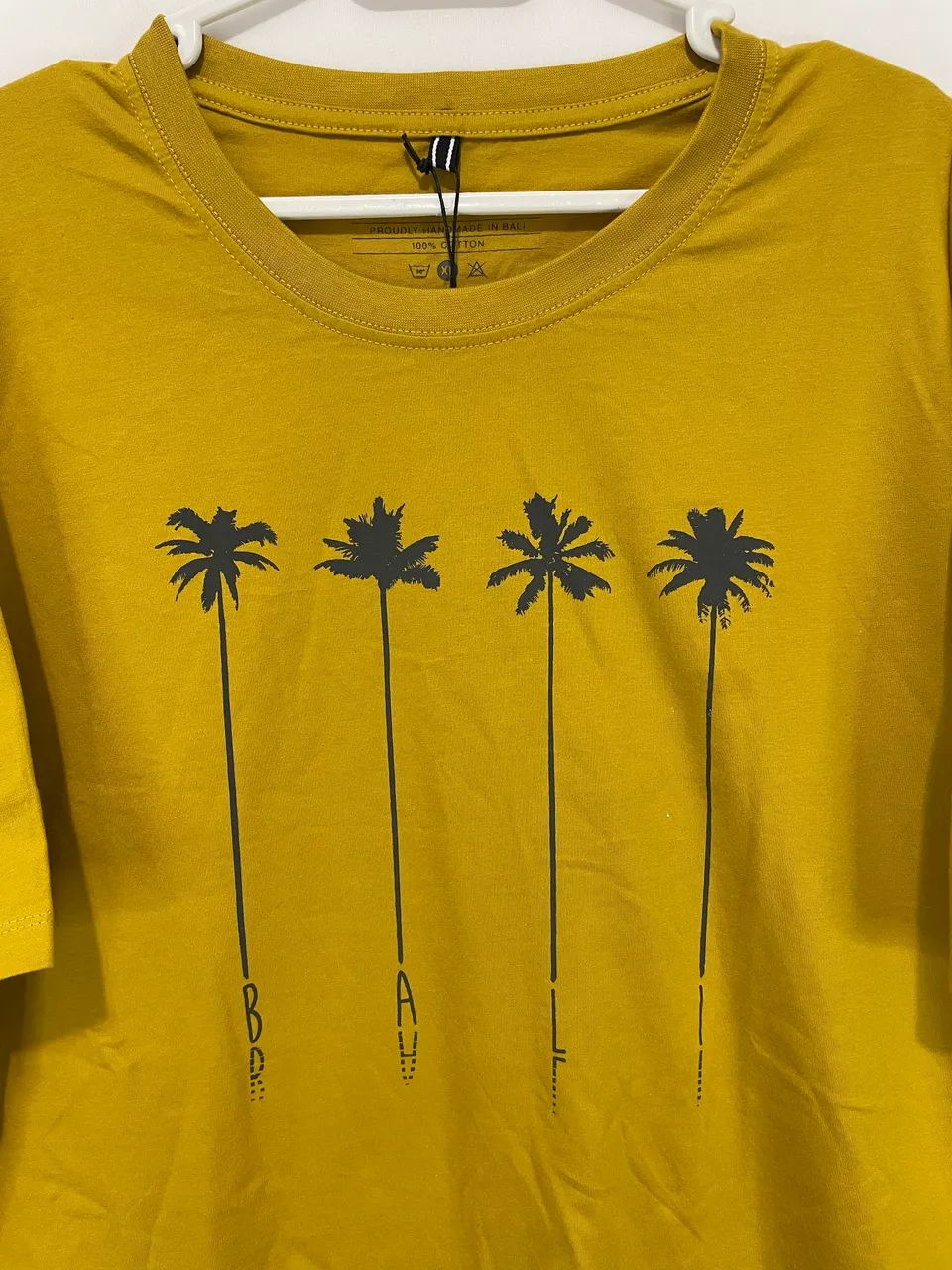 Camisa fabricada em Bali suvenir - Foto 2