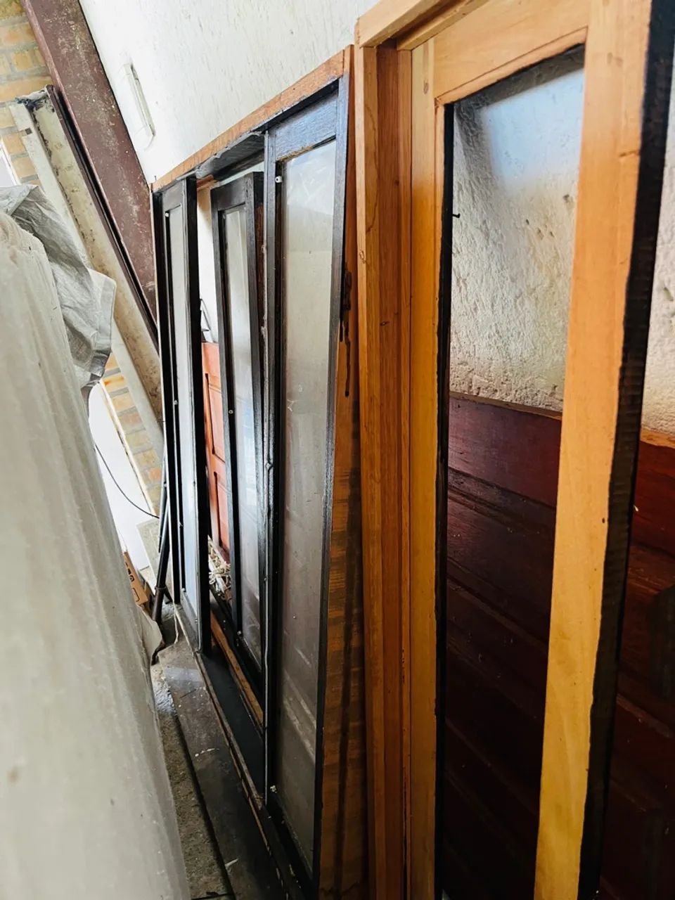 2 Janelas de madeira