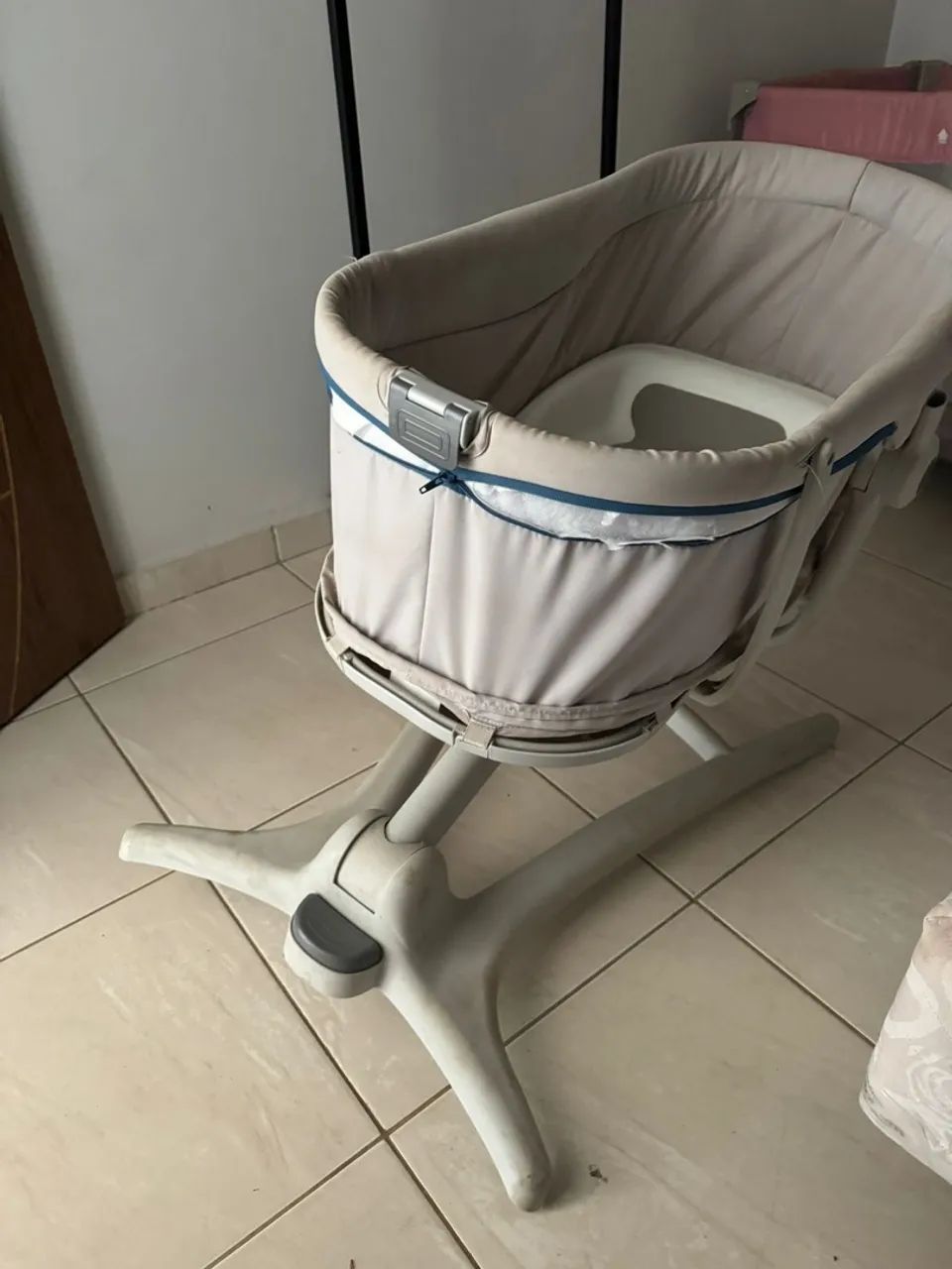 Berço portátil e compacto