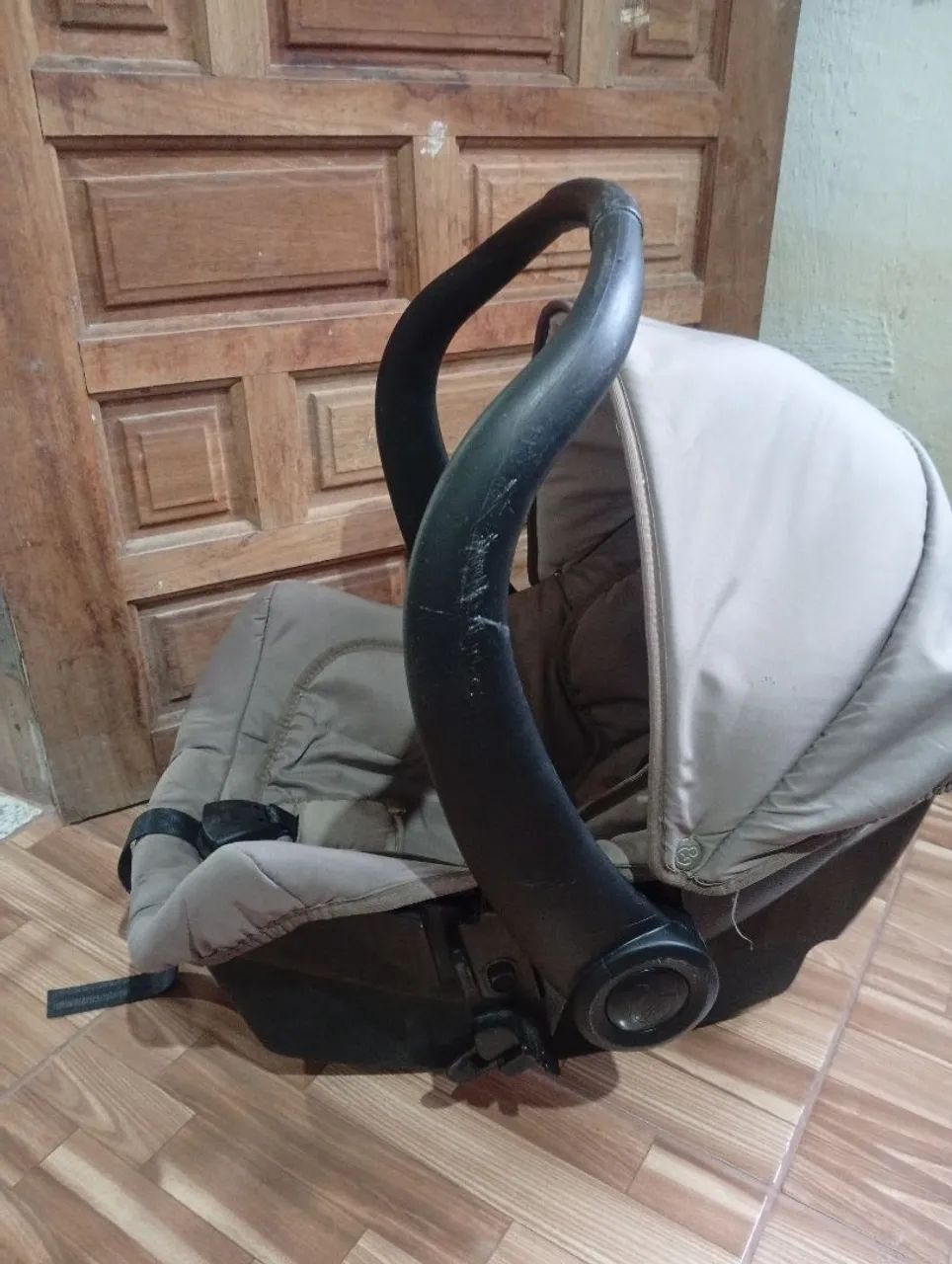 Vende-se bebê conforto em excelente estado de conservação