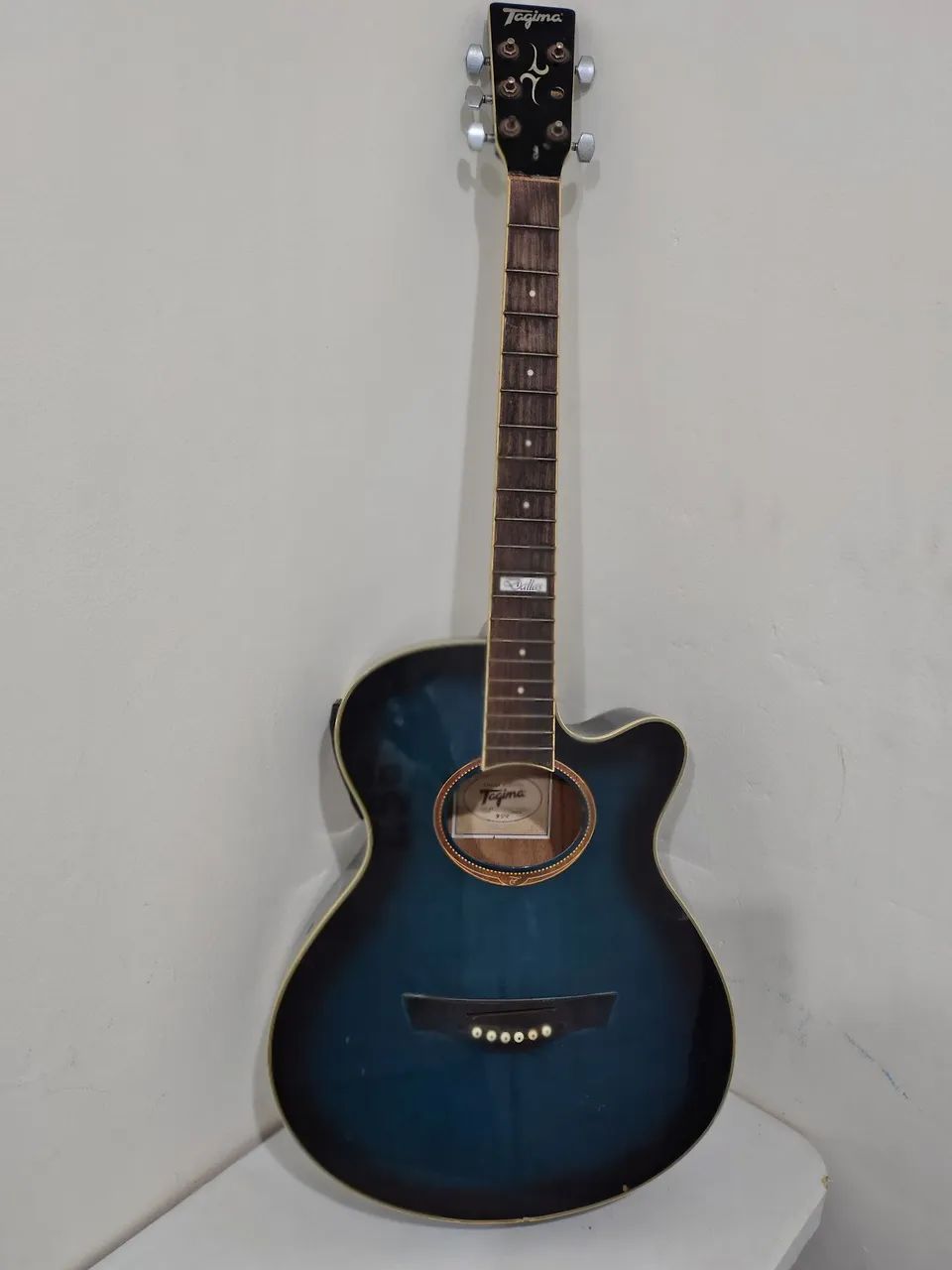 Vendo violão Tagima usado  - Foto 3