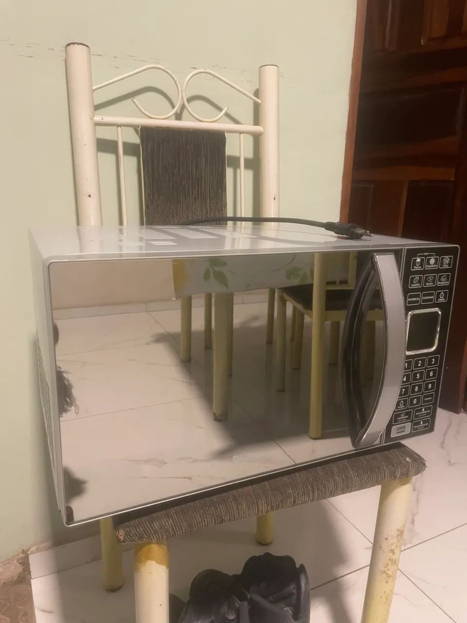 Microondas (usado para concerto)