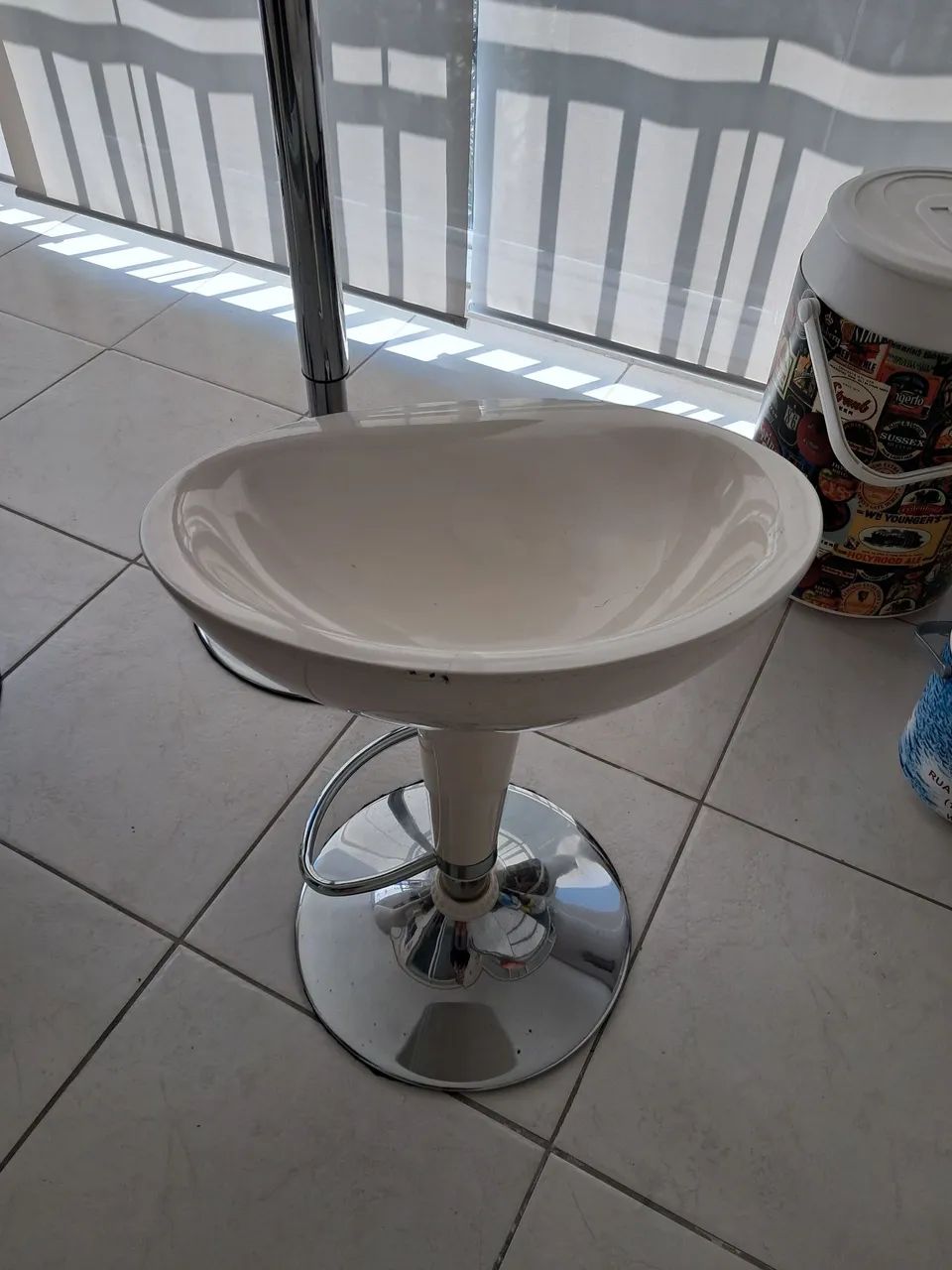 Conjunto cadeira e mesa - Foto 3