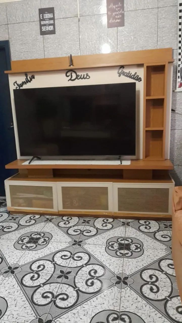Vendo Estante/ com painel 