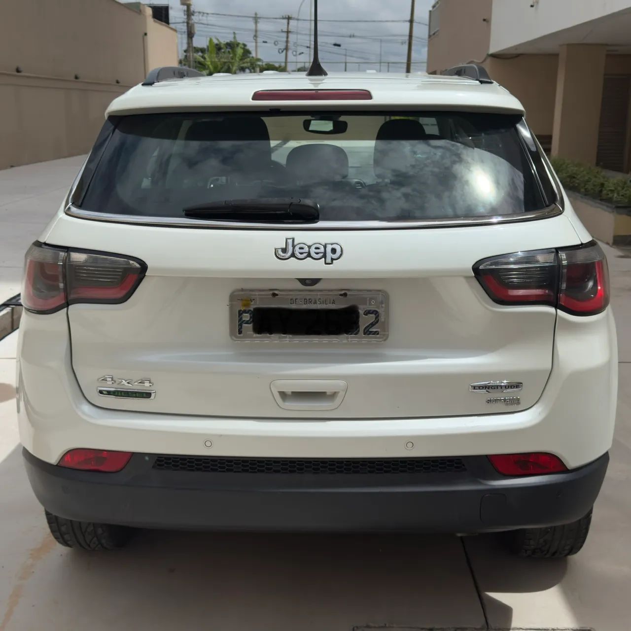 Jeep Compass COMPASS LONGITUDE 2.0 4x4 Dies. 16V Aut. 2017