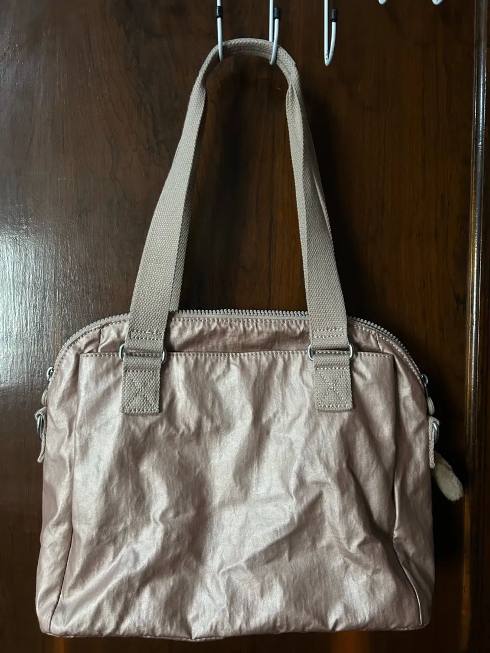Bolsa Kipling original cor : Rosé metálico  - Foto 2