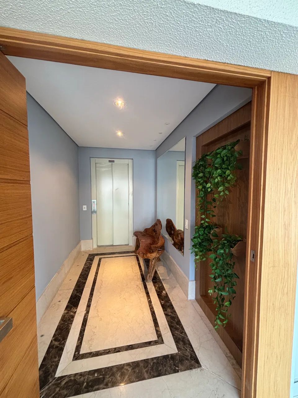 Apartamento de 212m2 com 3 suítes e 1 escritório 