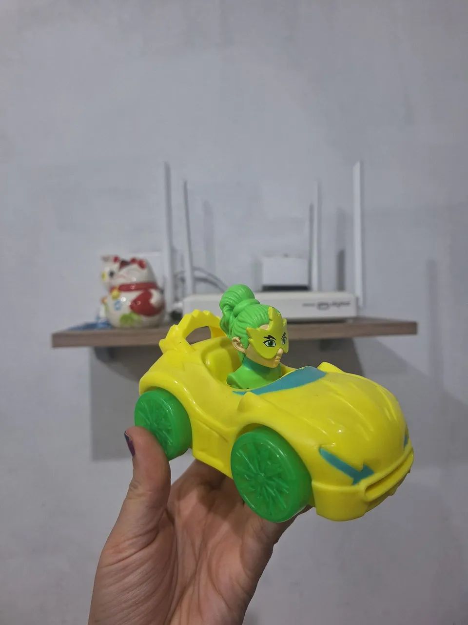 Carrinho e discos Marvel Spidey Electro