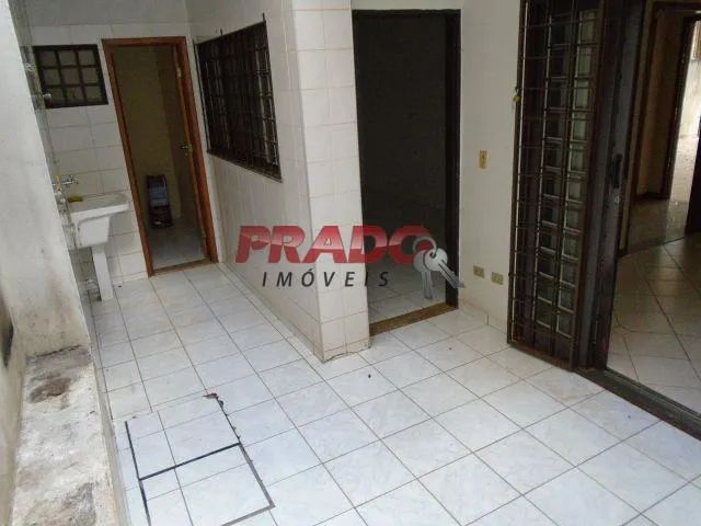 Geminado para alugar em Maringá, Zona 07, com 3 quartos, com 185 m² - Foto 5